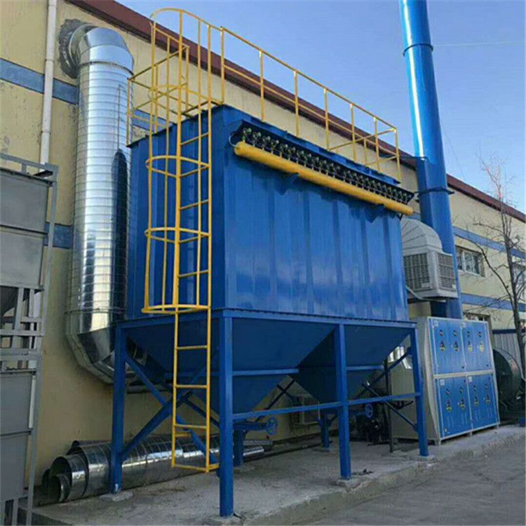 簡(jiǎn)要介紹一下脈沖袋式除塵器是怎樣通過振打方式實(shí)現(xiàn)清灰效果的？